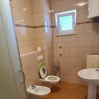 Gizela 3*