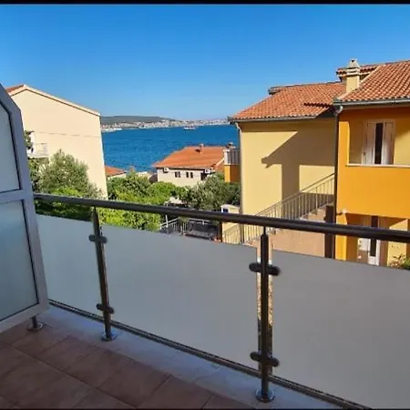 Gizela سيغيت دونيي