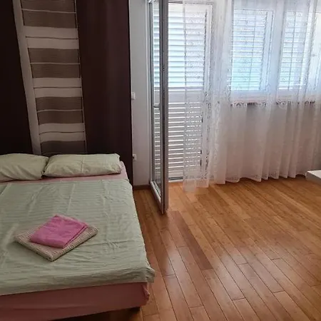 Guest house Gizela *