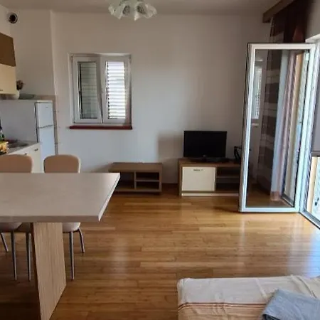 Gizela Guest house Seget Donji